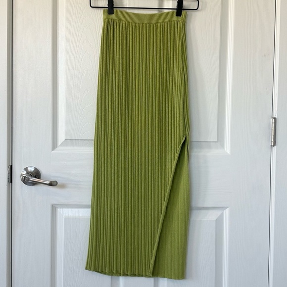 Camila Coelho Lyon Green Midi Skirt on REVOLVE - Picture 3 of 8